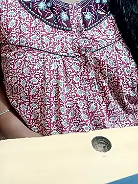 Snapshot of Janavi-janu chatting on 10-25-25, 02:28 Janavi-janu online show from 10-25-25, 02:28