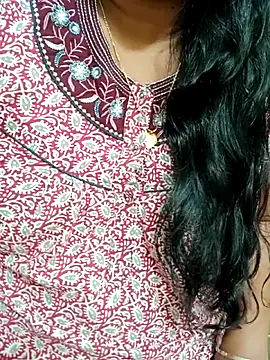 Snapshot of Janavi-janu chatting on 10-10-25, 02:07 Janavi-janu online show from 10-10-25, 02:07