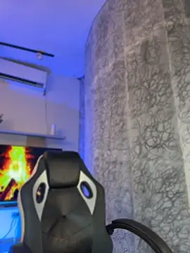 saracaball  online show from 04-12-26, 08:34