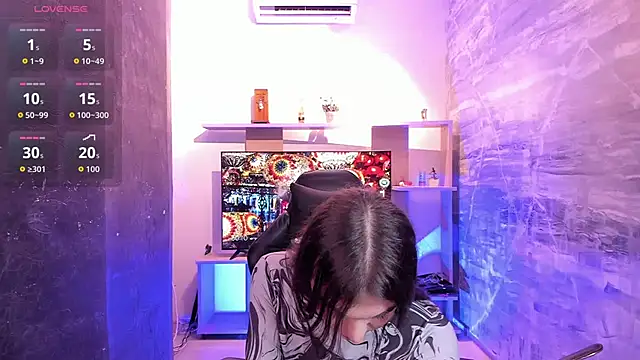 saracaball  online show from 12-18-25, 06:07