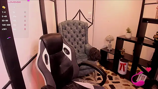 saracaball  online show from 12-20-25, 06:44