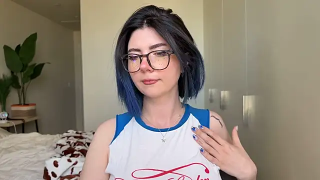Snapshot of _vixenp chatting on 06-05-26, 05:40 vixenp online show from 06-05-26, 05:40