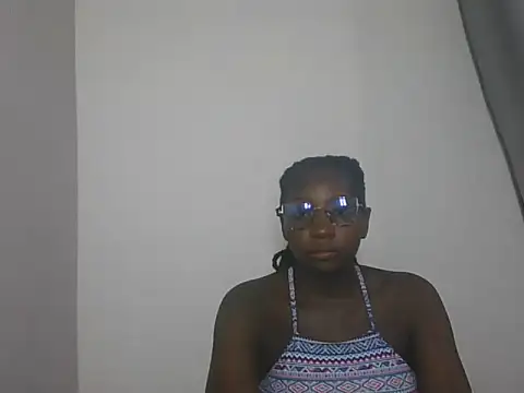 Snapshot of Puliza_wet chatting on 09-12-25, 04:18 Puliza wet online show from 09-12-25, 04:18