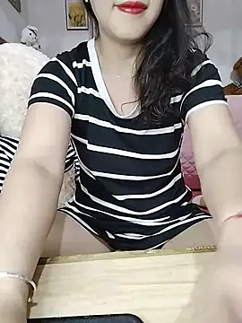 Snapshot of cream1299 chatting on 06-18-26, 09:20 cream1299 online show from 06-18-26, 09:20