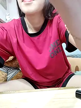 cream1299 online show from 12-17-25, 02:38