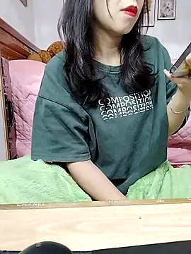 cream1299 online show from 11-19-25, 01:49