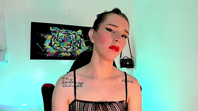 Snapshot of la_ratona_1 chatting on 06-08-26, 11:55 la ratona 1 online show from 06-08-26, 11:55