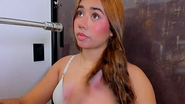 issie cute online show from 03-18-26, 08:10