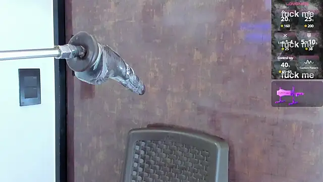 issie cute online show from 03-19-25, 07:49