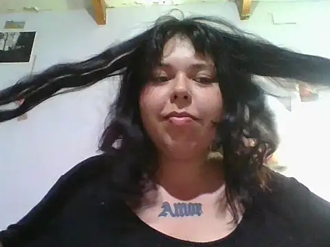 Snapshot of scarletttlove chatting on 03-30-26, 12:01 scarletttlove online show from 03-30-26, 12:01