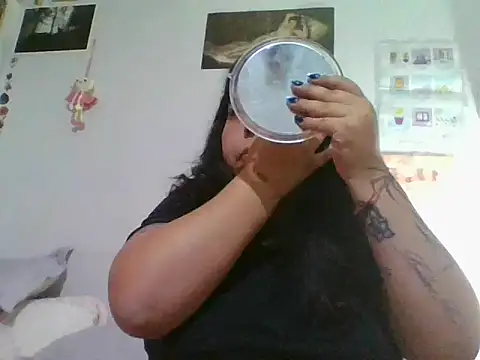 Snapshot of scarletttlove chatting on 06-13-26, 01:03 scarletttlove online show from 06-13-26, 01:03