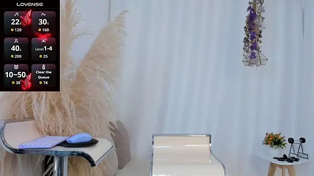 Helena-Fits online show from 11-20-25, 08:42