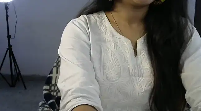 Snapshot of Hazel_Doll9 chatting on 03-03-25, 02:49 Hazel Doll9 online show from 03-03-25, 02:49