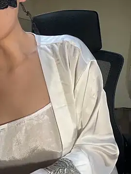 Snapshot of Salibae_Nha chatting on 02-20-25, 06:50 Salibae Nha online show from 02-20-25, 06:50