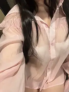 Snapshot of Salibae_Nha chatting on 01-18-25, 03:20 Salibae Nha online show from 01-18-25, 03:20