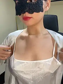 Snapshot of Salibae_Nha chatting on 02-20-25, 01:57 Salibae Nha online show from 02-20-25, 01:57