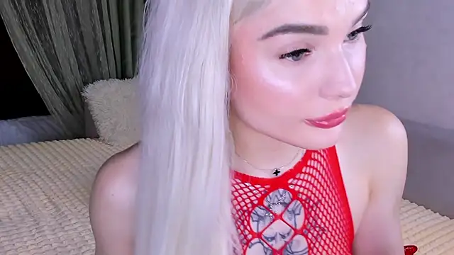 Snapshot of Sweeet_Barbie chatting on 05-07-26, 07:39 Sweeet Barbie online show from 05-07-26, 07:39