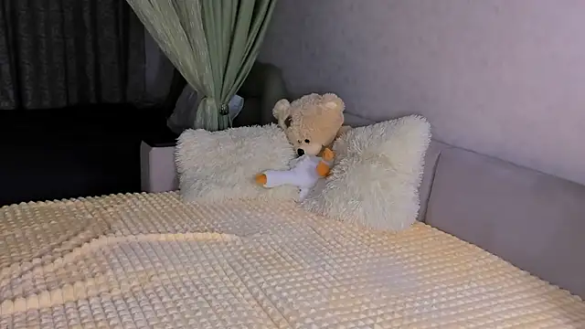 Sweeet Barbie online show from 11-27-25, 04:07