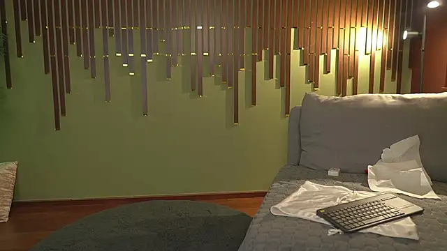 Snapshot of JustinneJade chatting on 05-29-26, 04:18 JustinneJade online show from 05-29-26, 04:18
