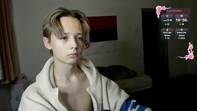 Vampirella GS online show from 10-30-25, 12:20