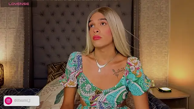 Shantal Joness online show from 09-25-25, 02:06