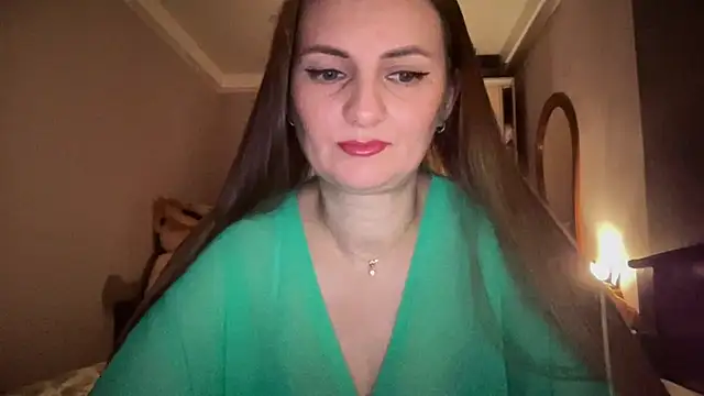 Snapshot of Viola_sweet chatting on 06-07-26, 06:57 Viola sweet online show from 06-07-26, 06:57