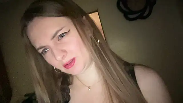 Snapshot of Viola_sweet chatting on 07-18-26, 08:28 Viola sweet online show from 07-18-26, 08:28