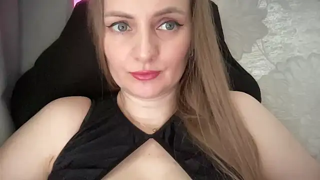 Snapshot of Viola_sweet chatting on 05-19-26, 12:34 Viola sweet online show from 05-19-26, 12:34
