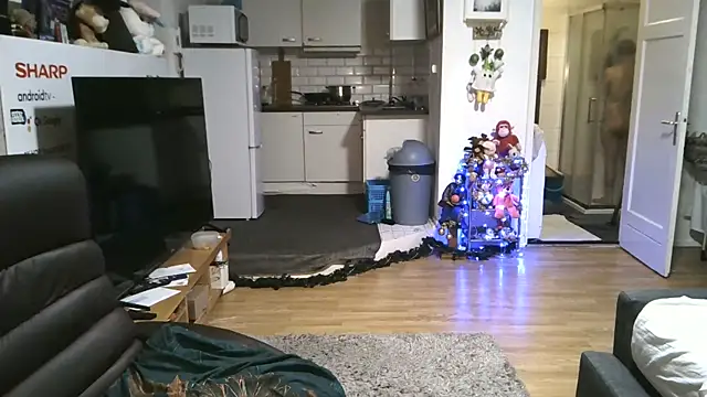 mihaimichael online show from 12-15-25, 01:11