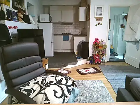 mihaimichael online show from 10-29-25, 02:38