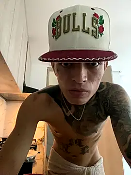 Snapshot of Herem369 chatting on 10-30-25, 12:25 Herem369 online show from 10-30-25, 12:25