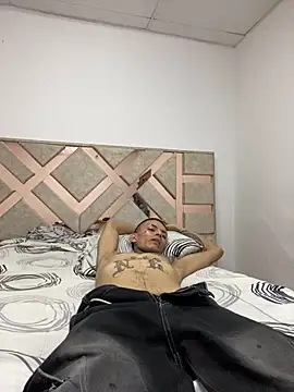 Snapshot of Herem369 chatting on 02-07-26, 10:18 Herem369 online show from 02-07-26, 10:18