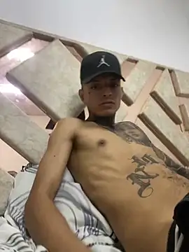 Snapshot of Herem369 chatting on 02-05-26, 04:36 Herem369 online show from 02-05-26, 04:36