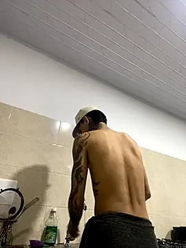 Snapshot of Herem369 chatting on 12-03-25, 01:39 Herem369 online show from 12-03-25, 01:39