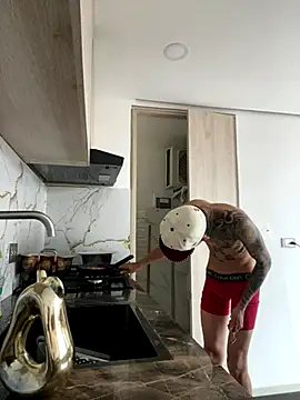 Snapshot of Herem369 chatting on 10-27-25, 01:45 Herem369 online show from 10-27-25, 01:45