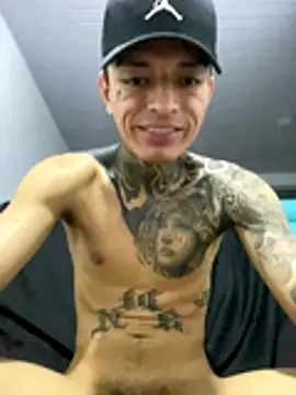 Snapshot of Herem369 chatting on 12-13-25, 09:21 Herem369 online show from 12-13-25, 09:21