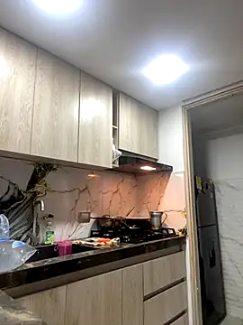 Snapshot of Herem369 chatting on 10-29-25, 10:09 Herem369 online show from 10-29-25, 10:09