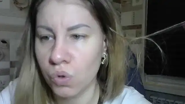 TherestlessKitty online show from 02-06-26, 10:28