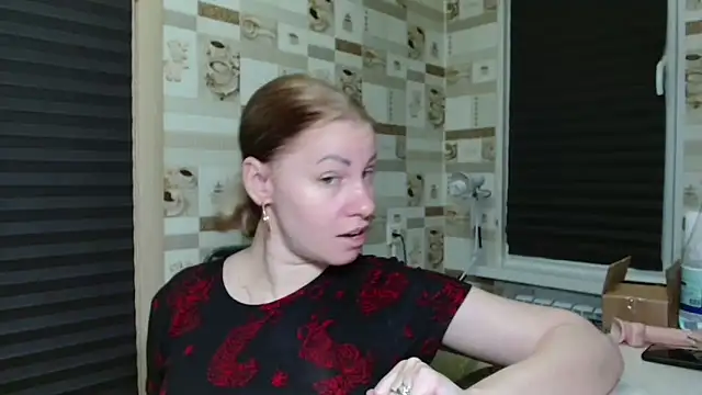 Snapshot of TherestlessKitty chatting on 06-17-26, 10:19 TherestlessKitty online show from 06-17-26, 10:19