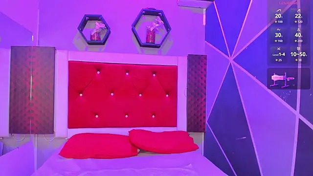 Karoll014 online show from 10-31-25, 12:02