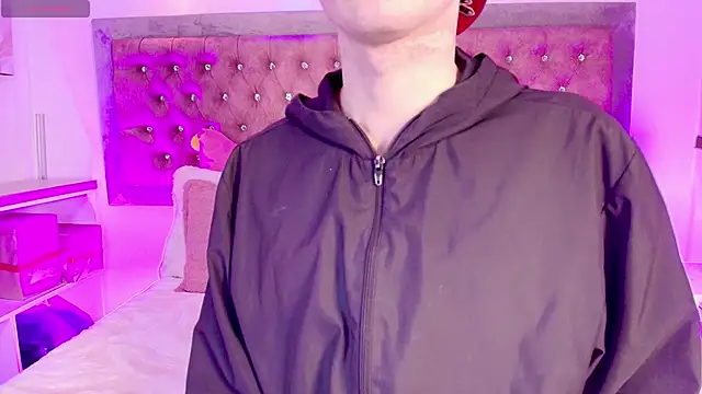 Tayzon Foxxx online show from 01-08-26, 12:11