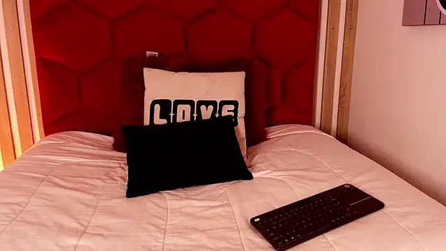 Tayzon Foxxx online show from 07-25-26, 08:26