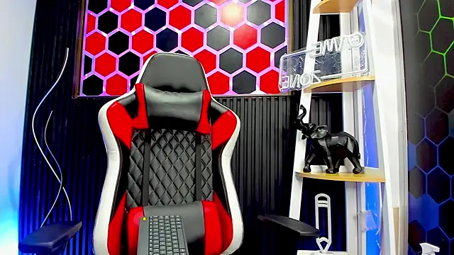 Tayzon Foxxx online show from 03-23-26, 08:19