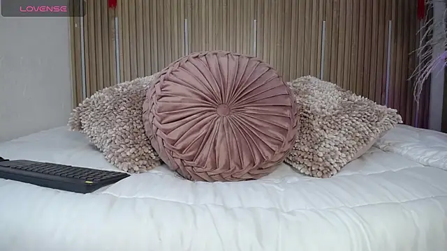 Tayzon Foxxx online show from 03-25-26, 08:19