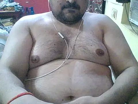 ARYANAVAILABLE online show from 05-14-26, 09:56