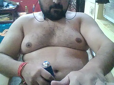 ARYANAVAILABLE online show from 09-27-25, 12:39