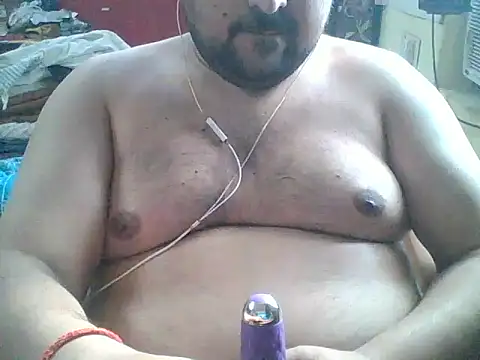 ARYANAVAILABLE online show from 05-19-26, 01:56