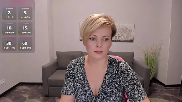 Julia Wilsone online show from 02-11-25, 01:41