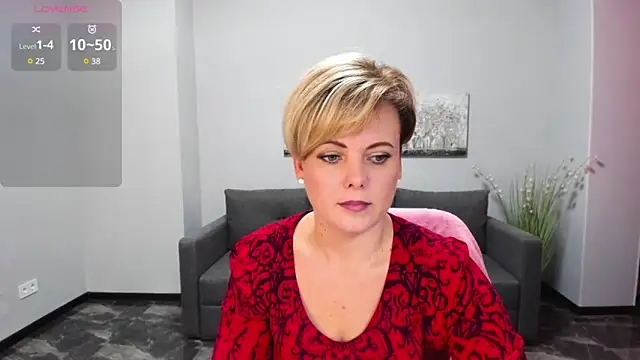 Julia Wilsone online show from 01-20-25, 09:56