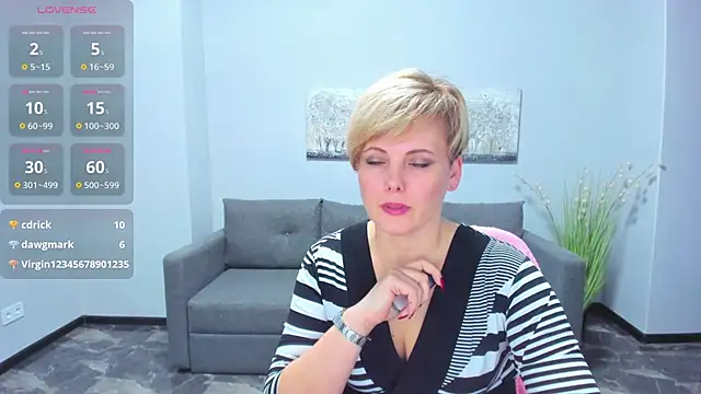 Julia Wilsone online show from 01-26-25, 04:51
